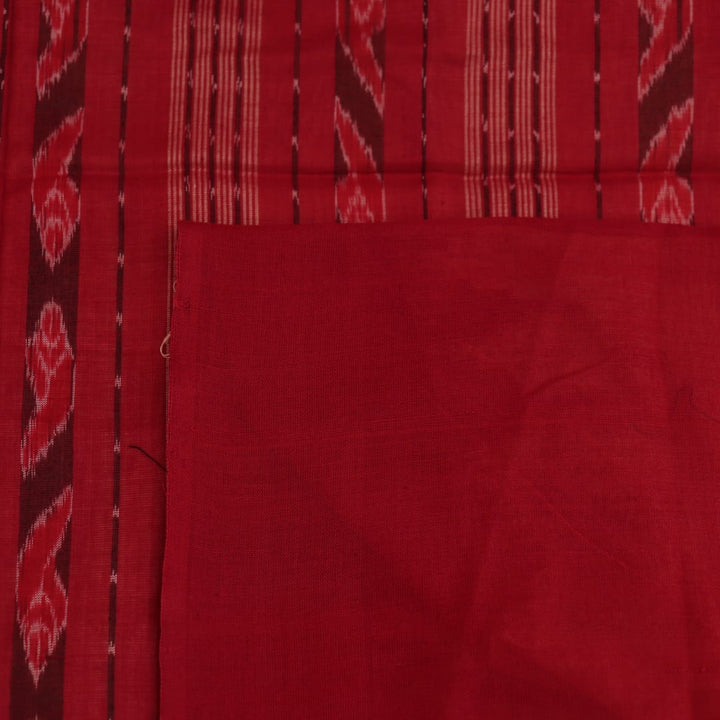 Full view of a cream and maroon Sambalpuri cotton saree with butta pattern.