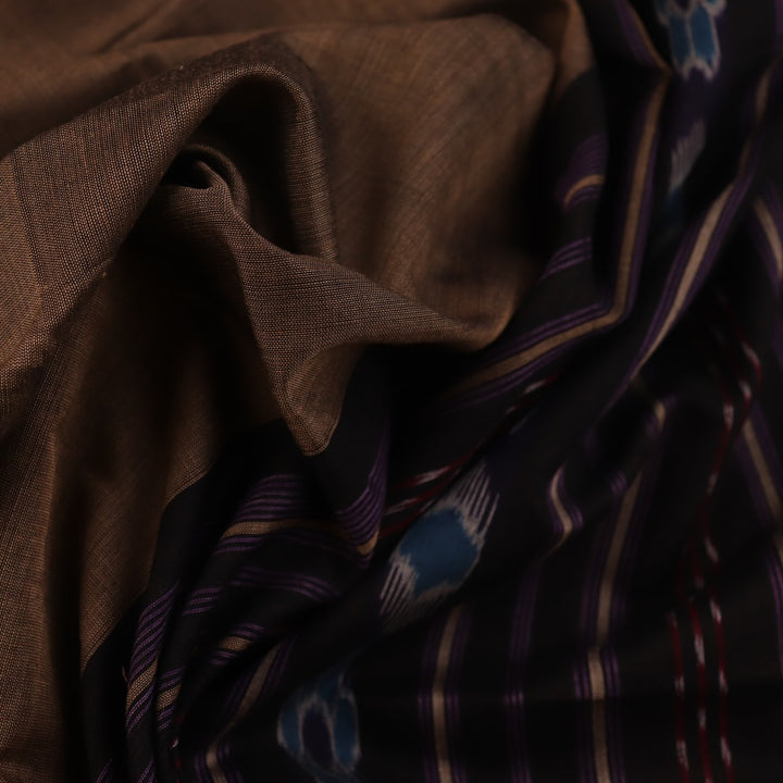 Full display of a handwoven plain grey Sambalpuri cotton saree with black details.