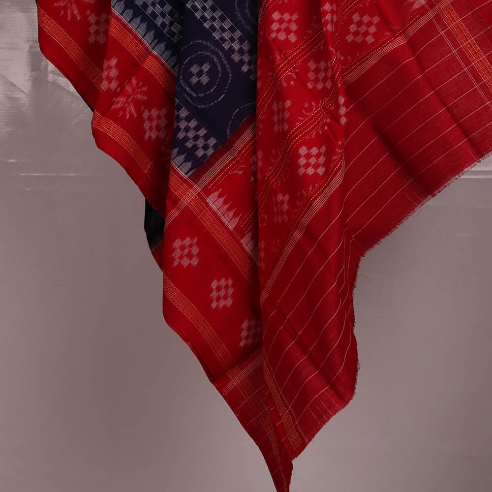 "A detailed image of the threadwork and design of a Sambalpuri Handloom Cotton Dupatta, showcasing the skillful craftsmanship of the local weavers."