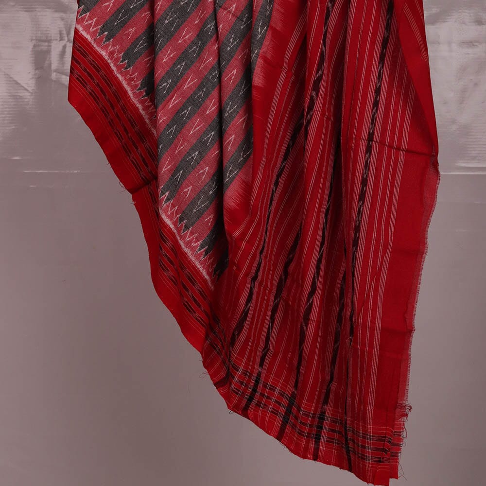 "A detailed image of the threadwork and design of a Sambalpuri Handloom Cotton Dupatta, showcasing the skillful craftsmanship of the local weavers."