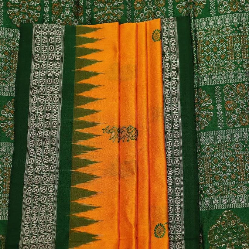 Bomkai weave detail