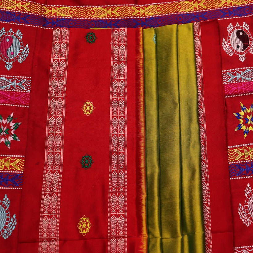 Bomkai weave detail