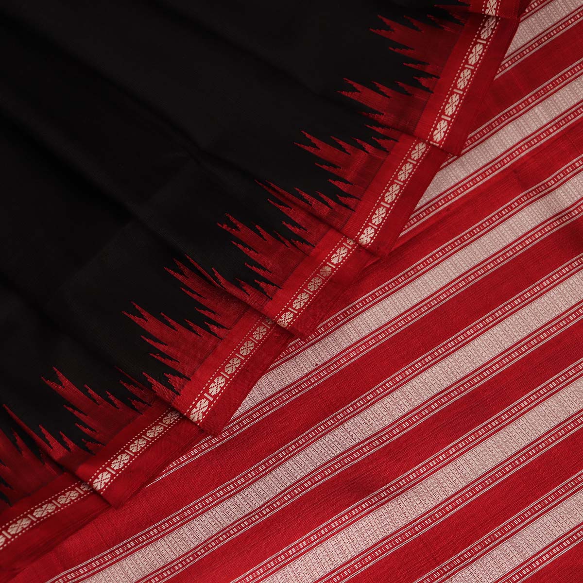 Handloom Berhampur Silk Saree