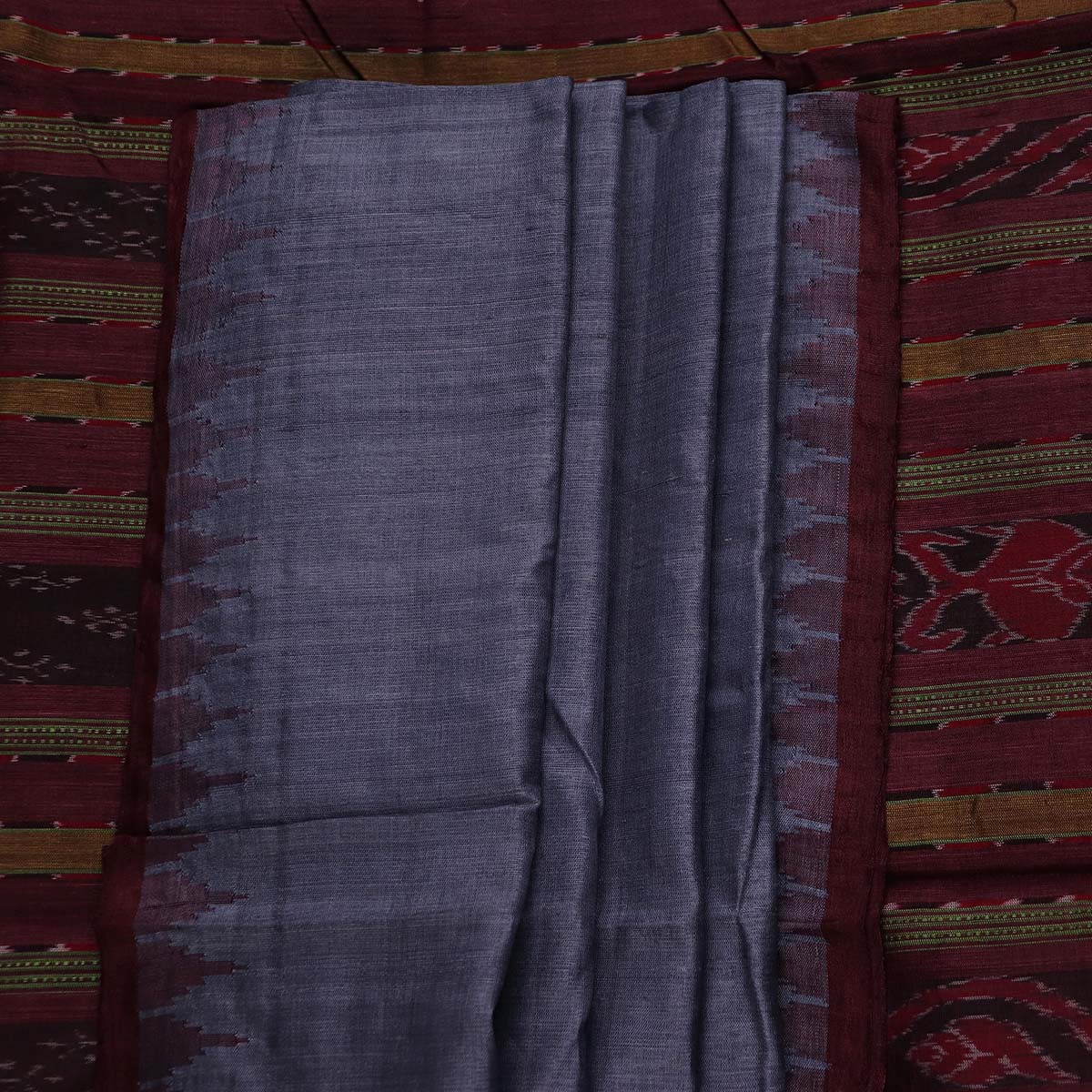 ହ୍ୟାଣ୍ଡଲୁମ୍ ସମ୍ବଲପୁରୀ ଟସର୍ ସାରି |
