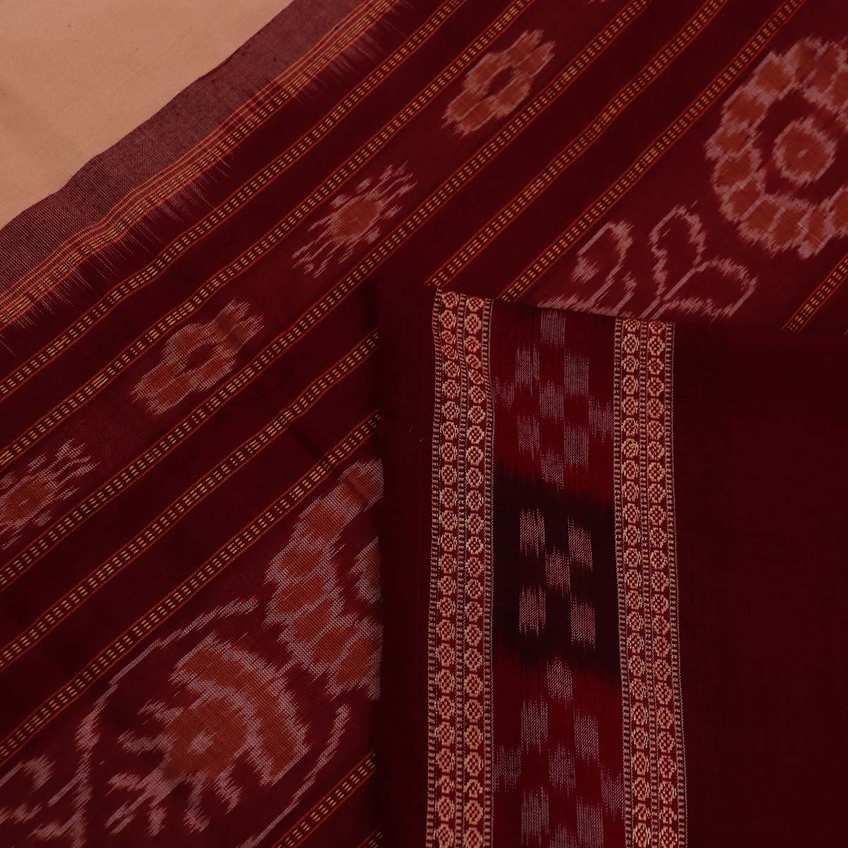 ହ୍ୟାଣ୍ଡଲୁମ୍ ସମ୍ବଲପୁରୀ କଟନ୍ ଇକକେଟ୍ ସାରି |