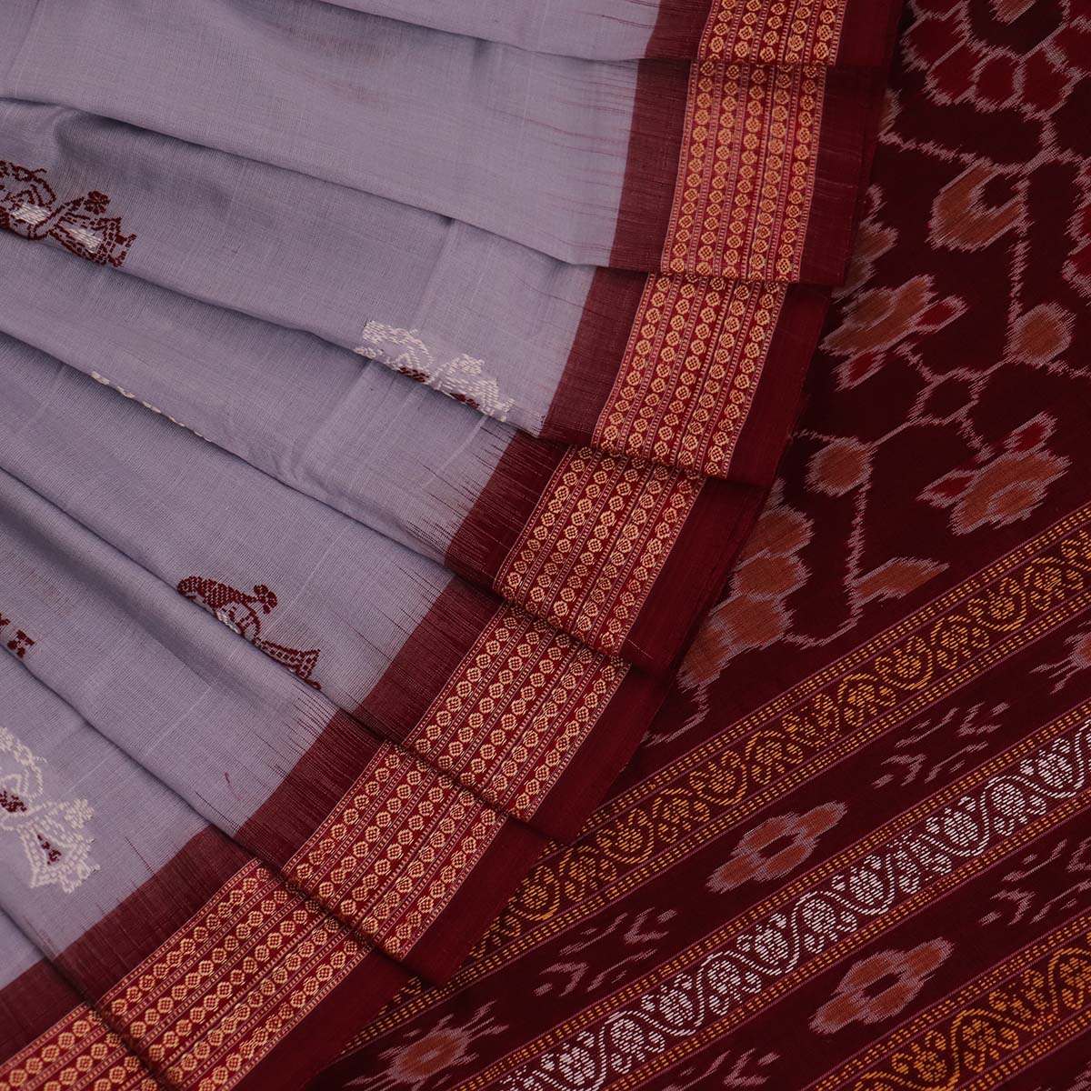 ହ୍ୟାଣ୍ଡଲୁମ୍ ବମ୍କାଇ କଟନ୍ ଇକାଟ ସାରି |