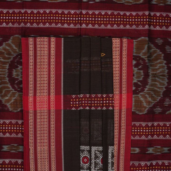 Full layout of brown and red Bomkai cotton saree showing the complete butta body, border, and intricate pallu.