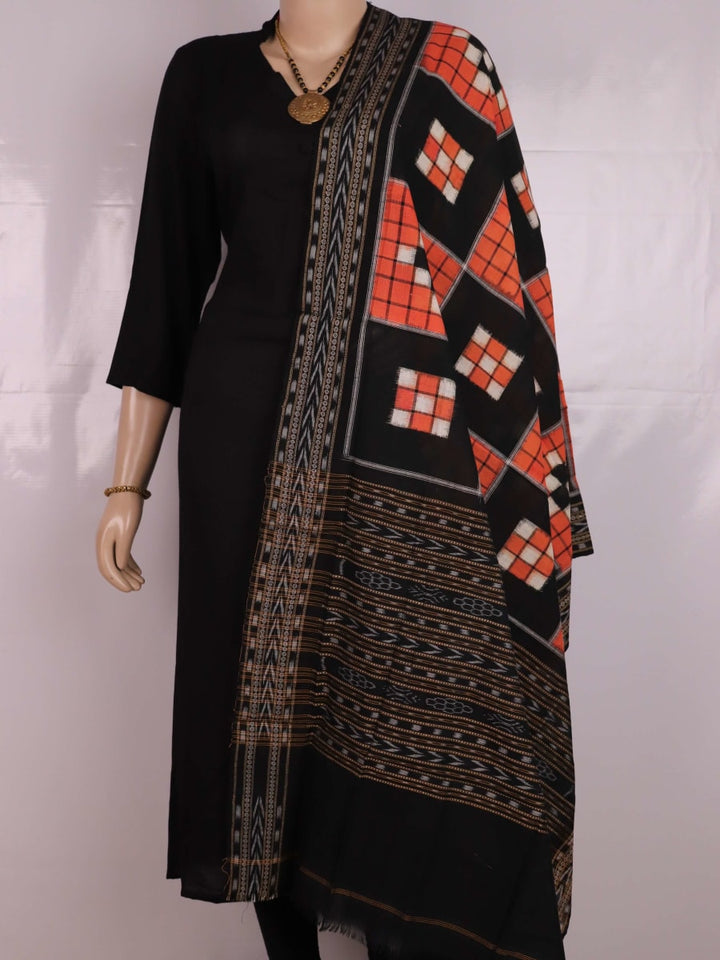 Rust and black Sambalpuri cotton dupatta with Pasapalli design draped gracefully showcasing its beauty