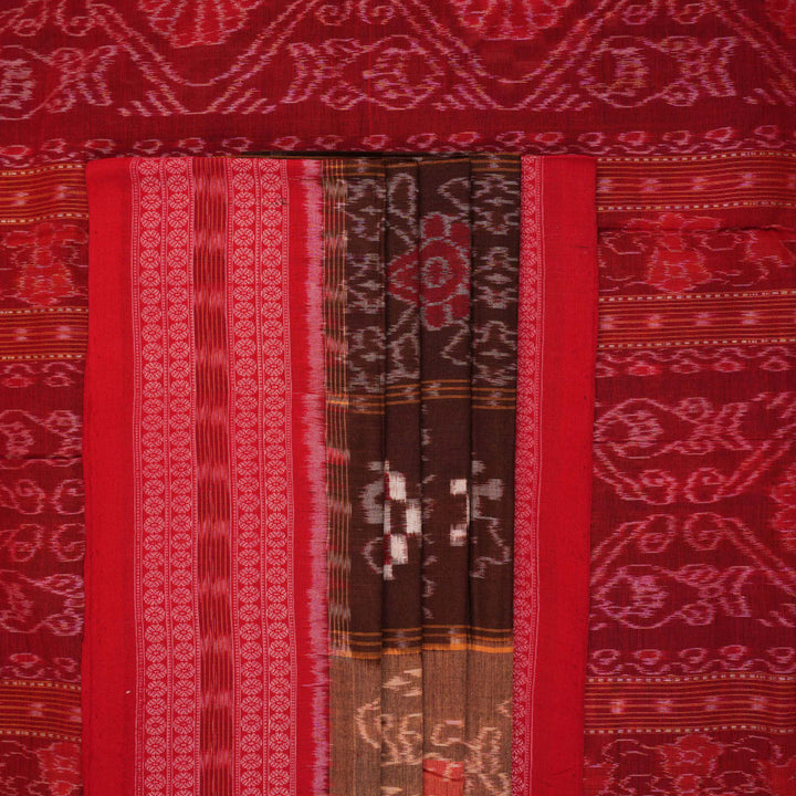 Model draped in brown and red Pasapalli Sambalpuri cotton saree showcasing traditional Odisha handloom