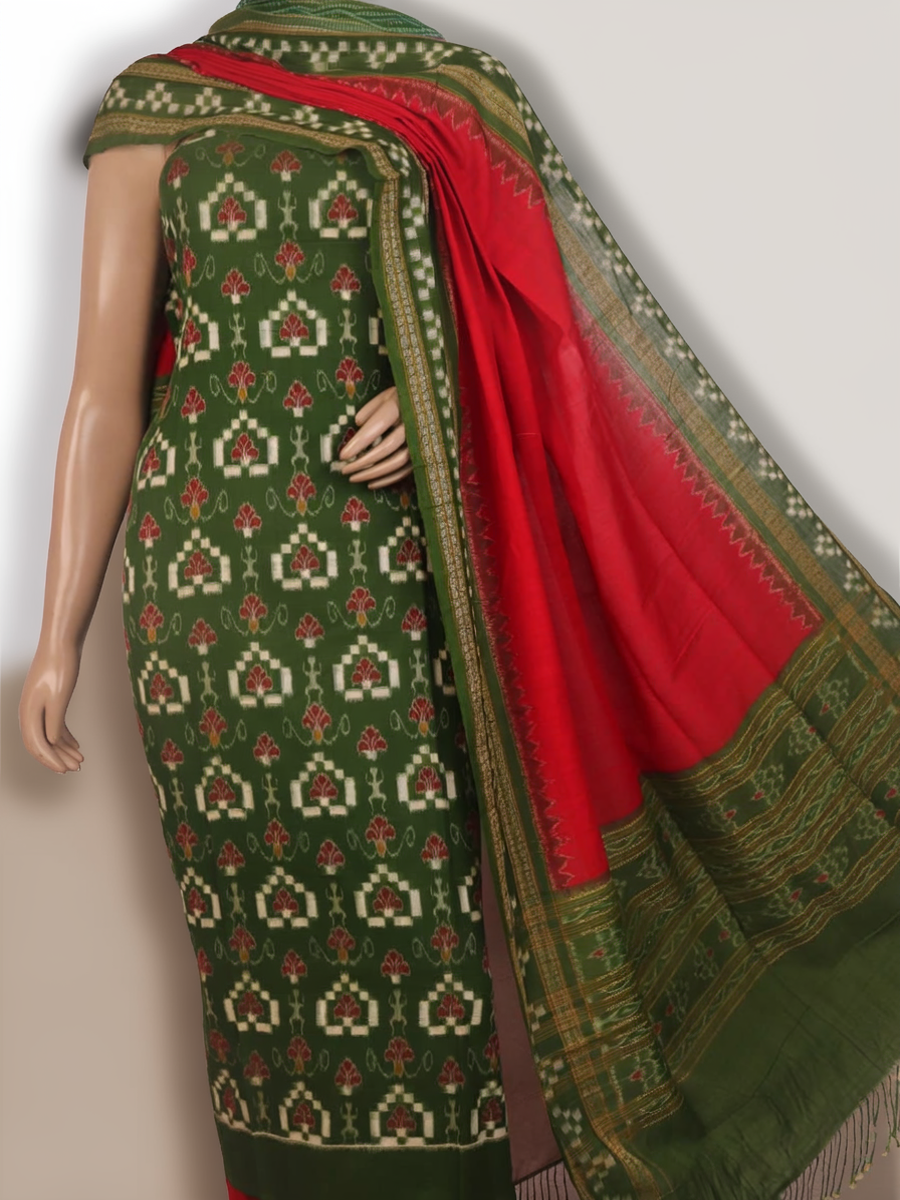 Detailed view of the Sambalpuri green and red cotton dress material's Pasapalli pattern blouse piece.