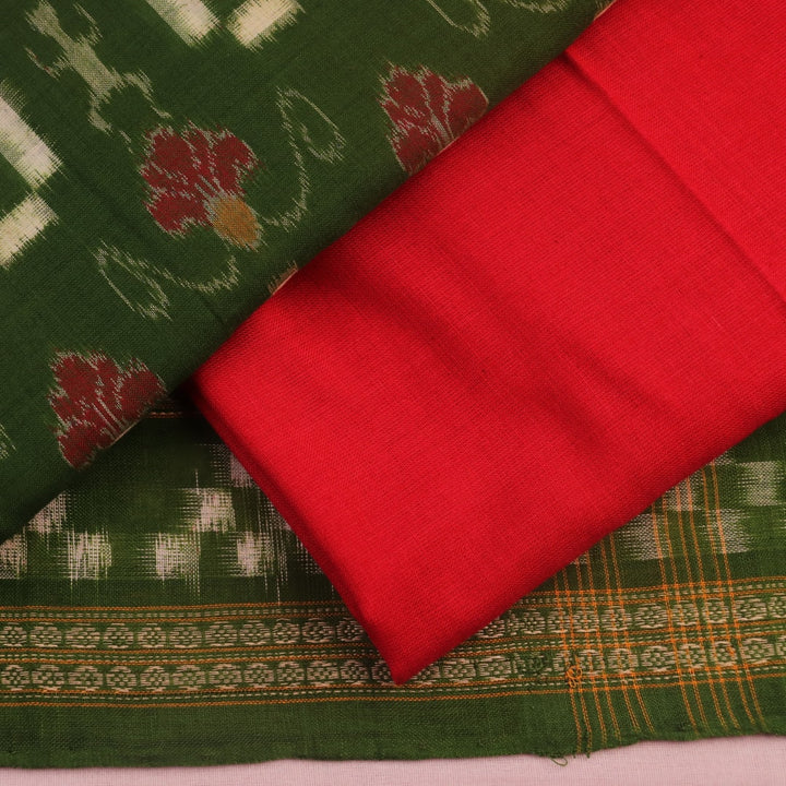 Detailed view of the Sambalpuri green and red cotton dress material's Pasapalli pattern blouse piece.