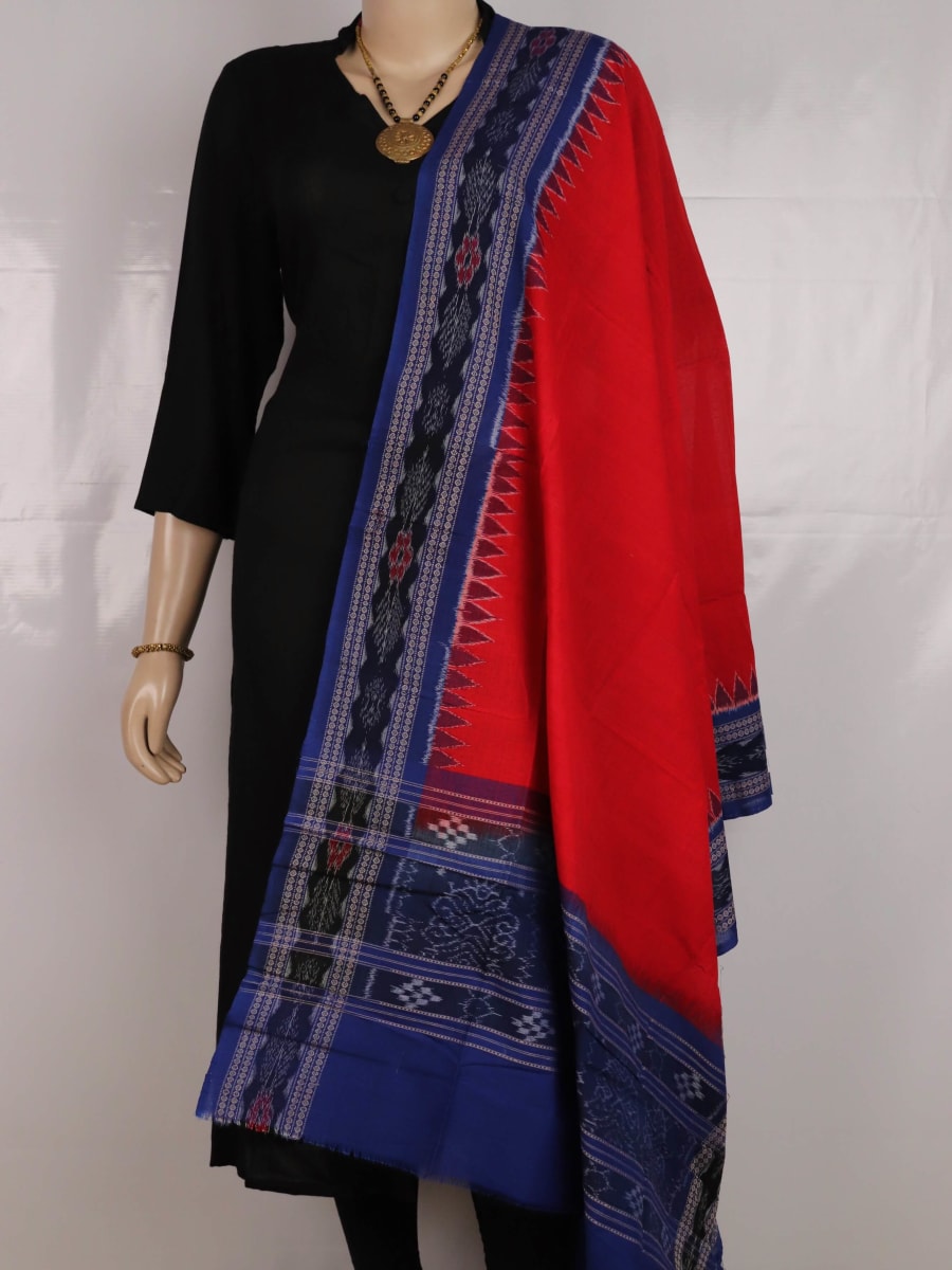 Styling view of a red and blue Sambalpuri cotton dupatta with plain pattern and tassels