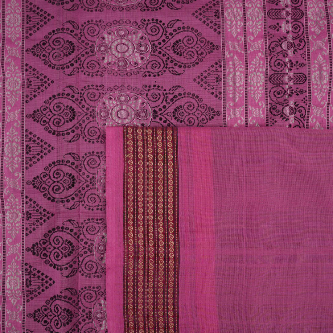 Full flat layout of the brown Bomkai cotton saree displaying the pink pallu and all-over butta pattern