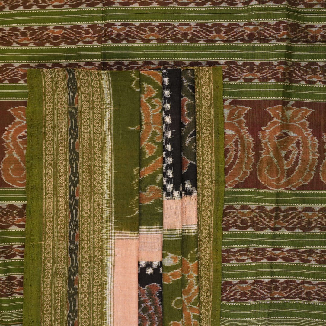 Model draped in a green Pasapalli Sambalpuri cotton saree, showcasing traditional Odisha handloom style.