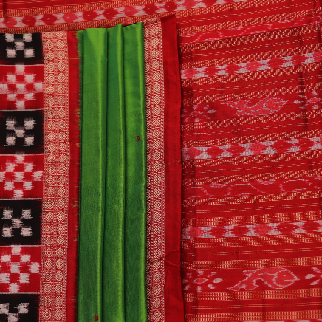 Close-up view of light green Pasapalli pattern woven on silk Sambalpuri saree fabric