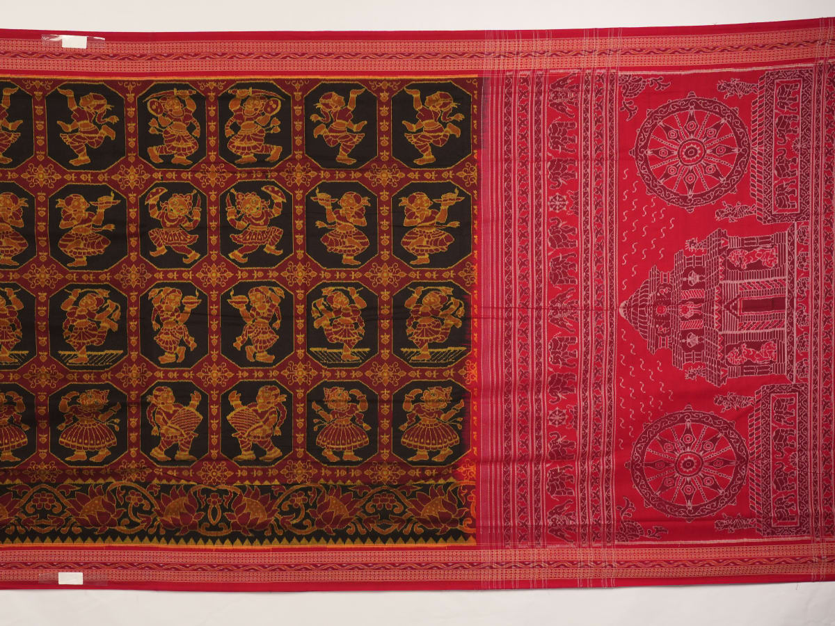 Full layout of the black and red Sambalpuri cotton saree showcasing the complete body pattern and pallu.