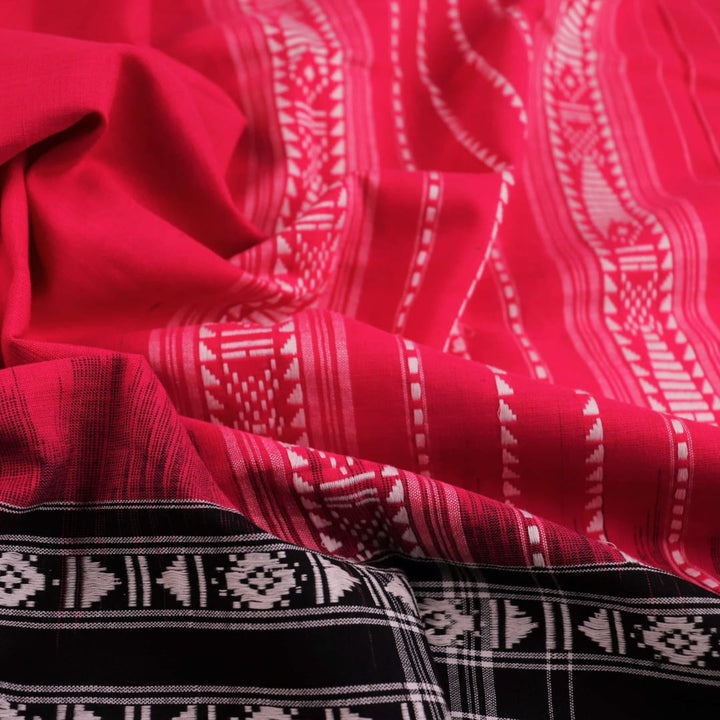 Styling showcasing Pink and Black Plain Habaspuri Dupatta in Cotton