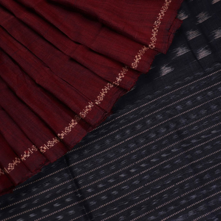 Full product view of maroon Tussar silk saree with plain pattern