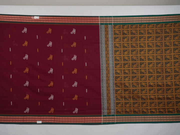 Full layout of the maroon and green Bomkai cotton saree showing the complete body and pallu design.