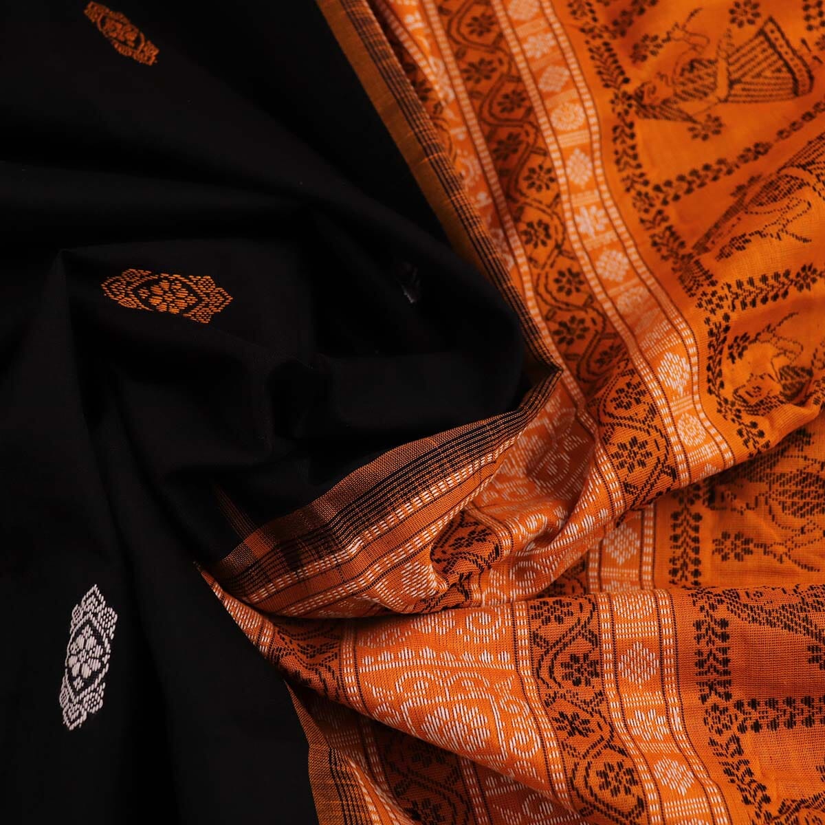 Handloom Bomkai Cotton Ikat Saree Handloom Saree_Cotton Priyadarshini Handloom