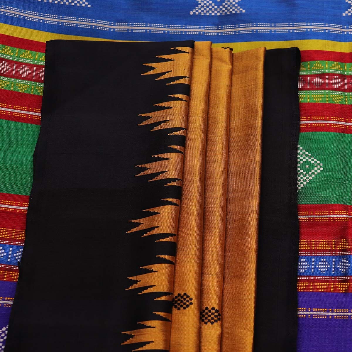 The famous Berhampuri patta sari will soon be available online