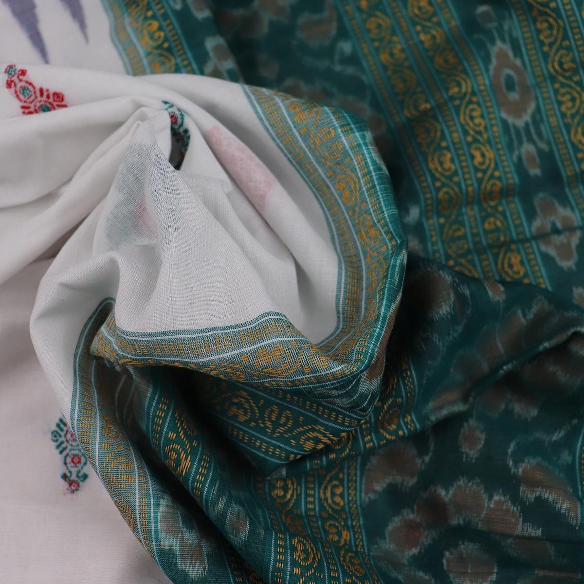 Handloom Bomkai Cotton Ikat Saree Handloom Saree_Cotton Priyadarshini Handloom 