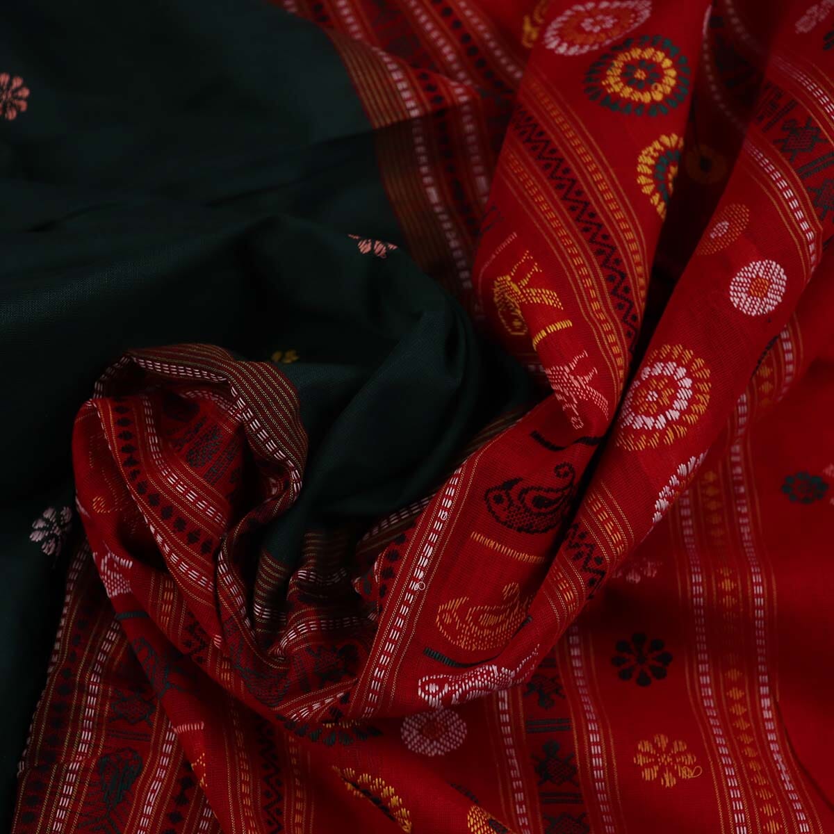 Handloom Dolabedi Cotton Ikat Saree Handloom Saree_Cotton Priyadarshini Handloom 