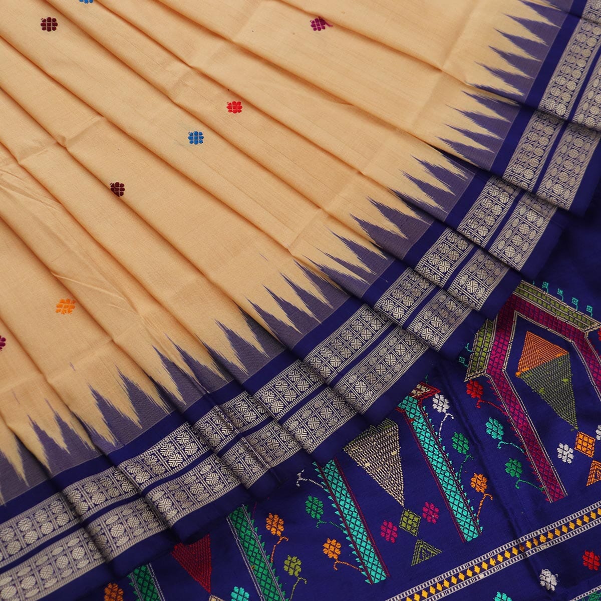 Handloom Dolabedi Silk Saree Handloom Saree_Dolabedi Silk Priyadarshini Handloom 