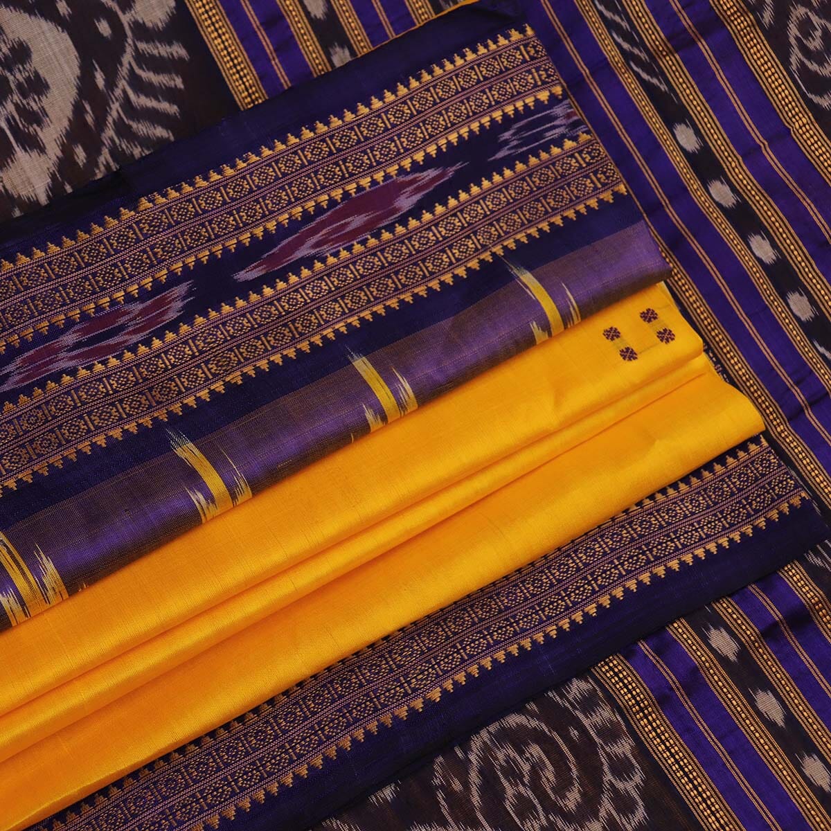 Handloom Khandua Silk Ikat Saree Handloom Saree_Khandua Silk Priyadarshini Handloom 