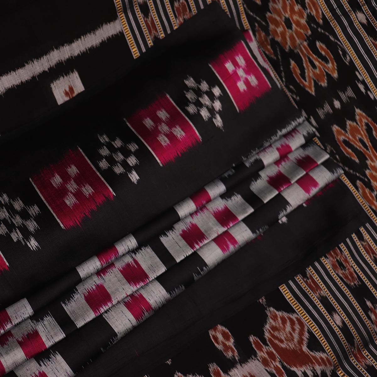 Handloom Khandua Silk Ikat Saree Handloom Saree_Khandua Silk Priyadarshini Handloom 