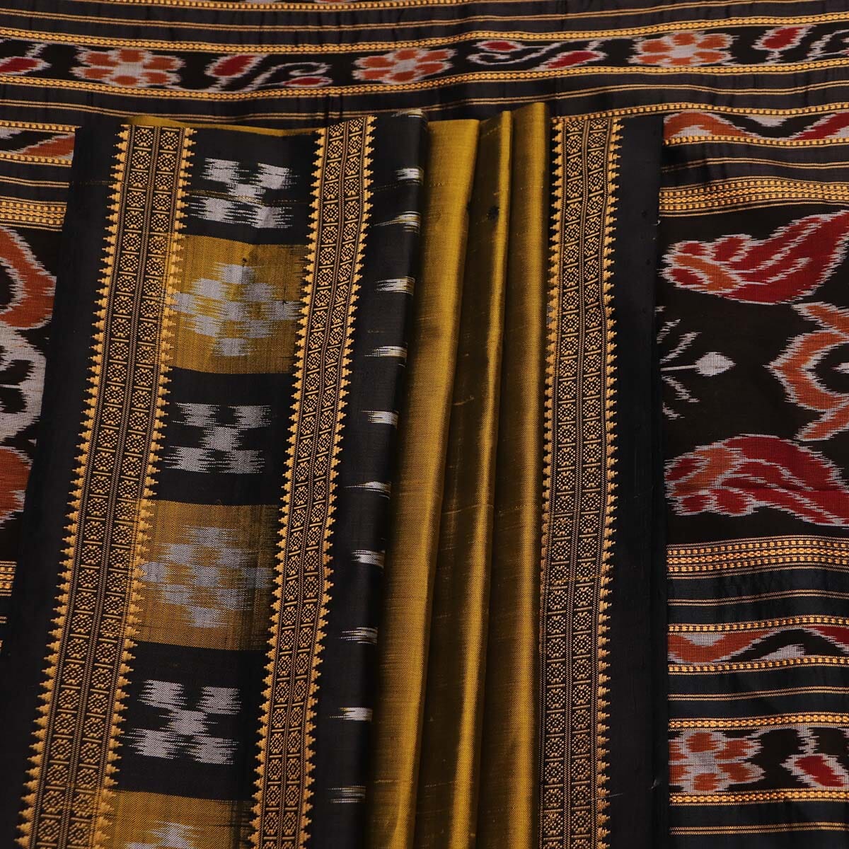 Handloom Khandua Silk Ikat Saree Handloom Saree_Khandua Silk Priyadarshini Handloom 