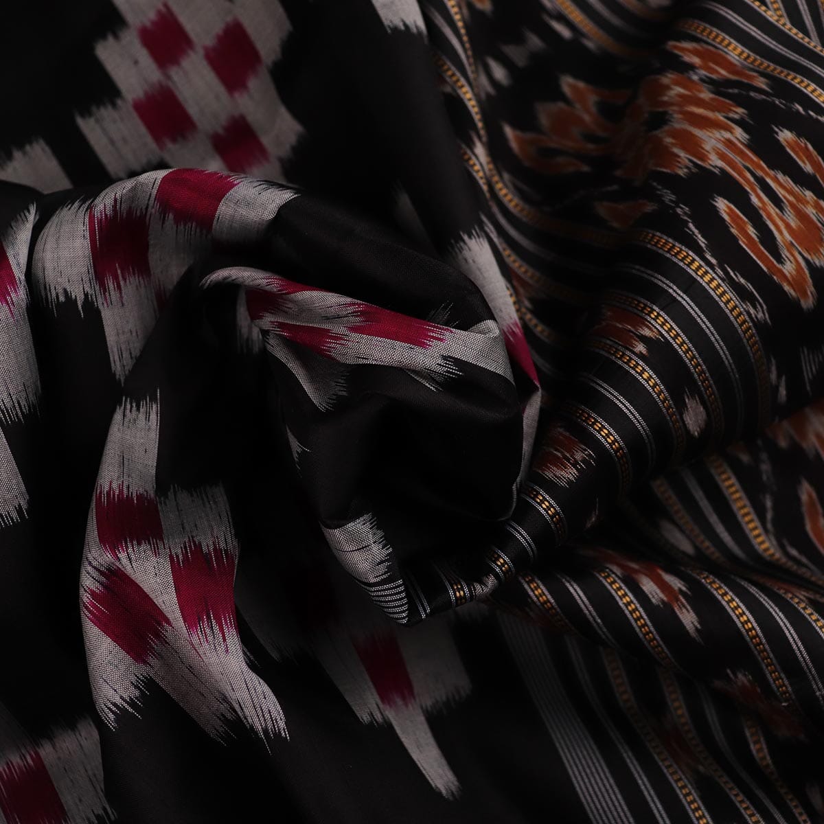 Handloom Khandua Silk Ikat Saree Handloom Saree_Khandua Silk Priyadarshini Handloom 