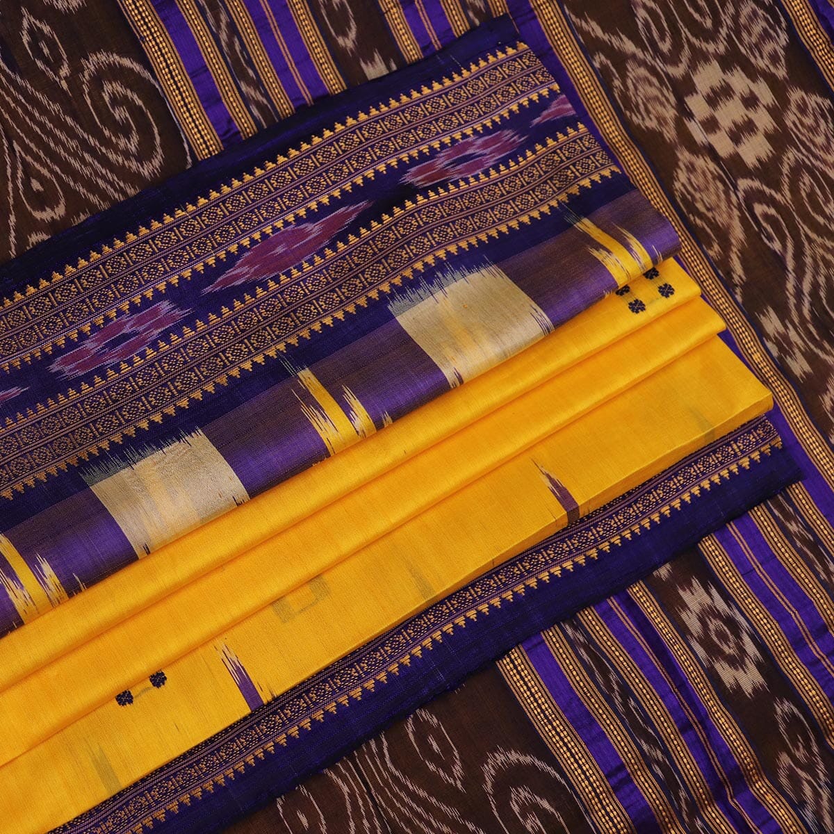 Handloom Khandua Silk Ikat Saree Handloom Saree_Khandua Silk Priyadarshini Handloom 
