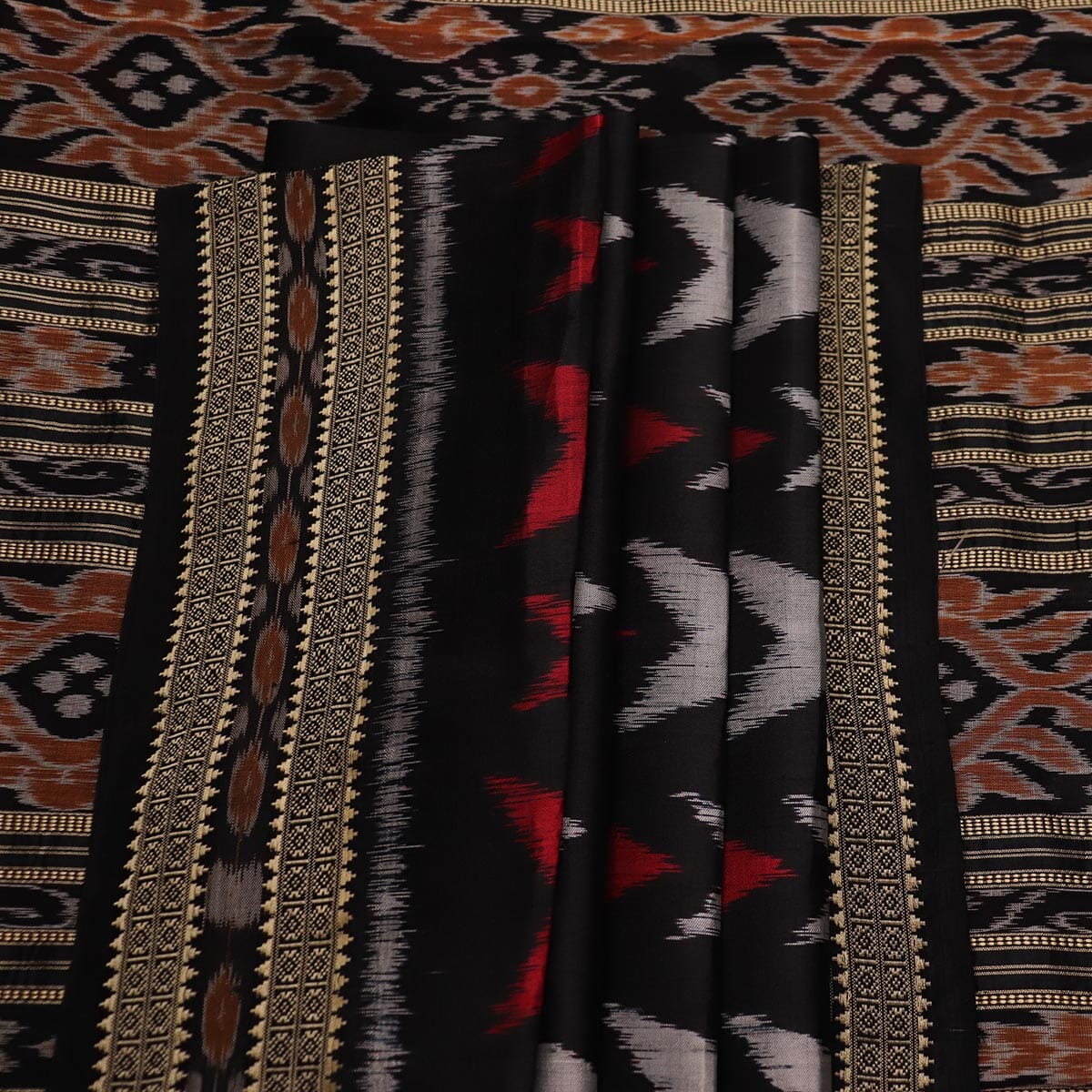 Handloom Khandua Silk Ikat Saree Handloom Saree_Khandua Silk Priyadarshini Handloom 