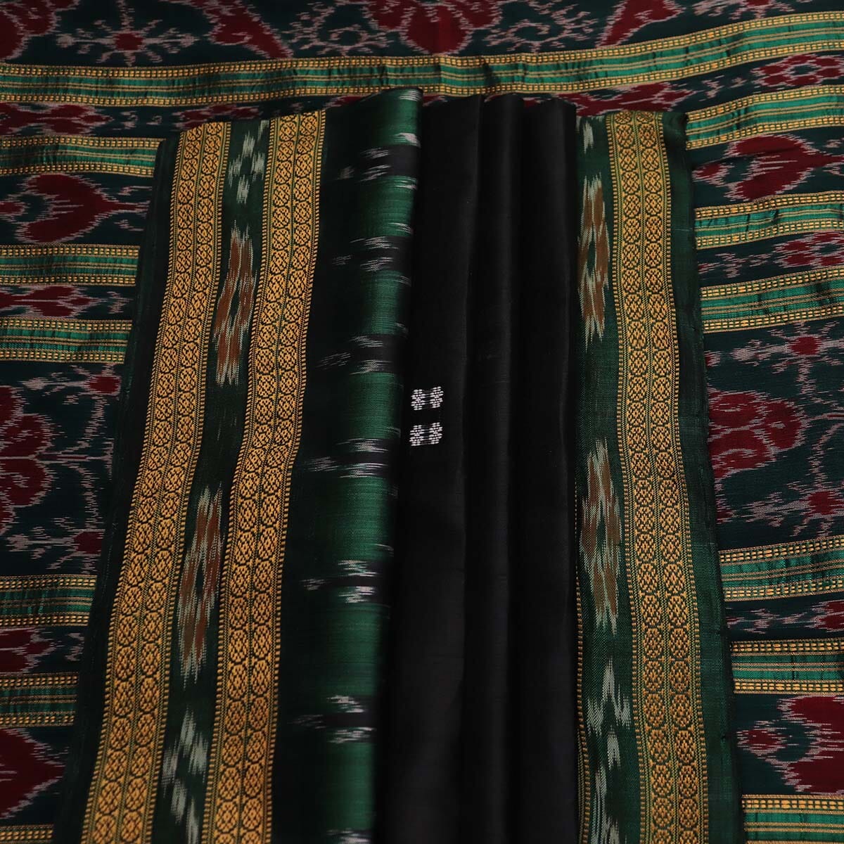 Handloom Khandua Silk Ikat Saree Handloom Saree_Khandua Silk Priyadarshini Handloom 