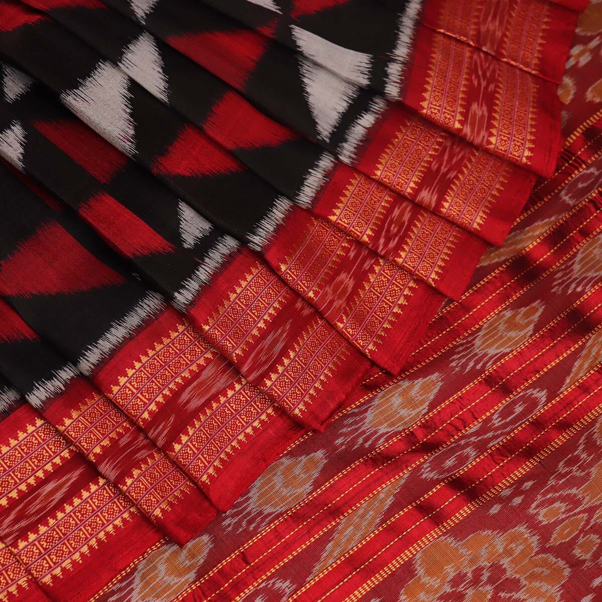 Handloom Khandua Silk Ikat Saree Handloom Saree_Khandua Silk Priyadarshini Handloom 