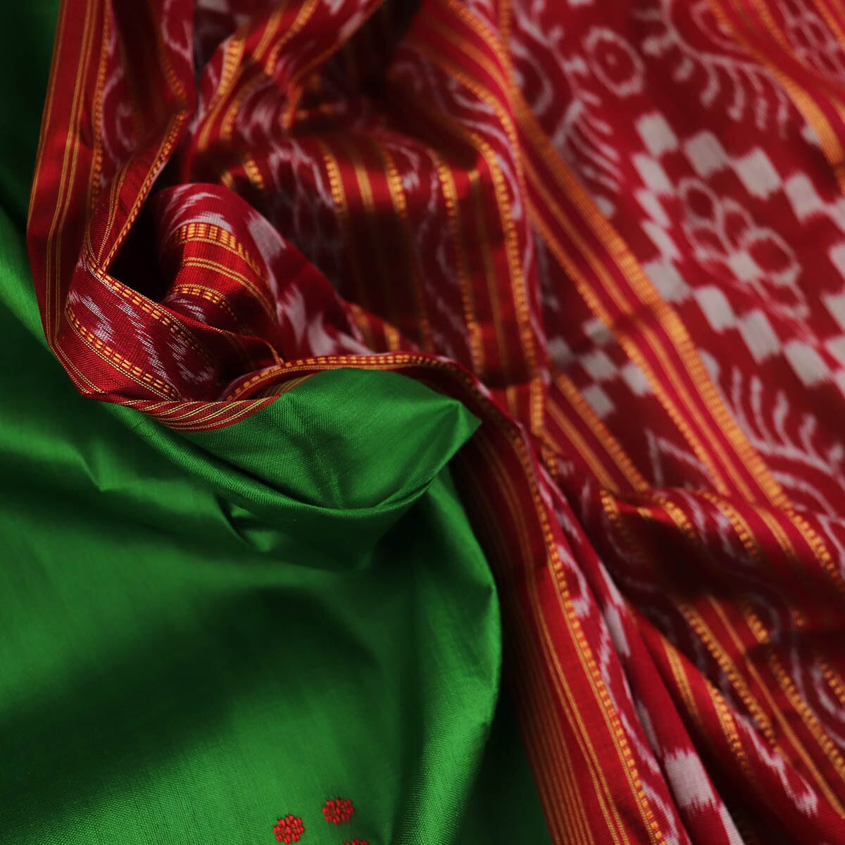 Handloom Khandua Silk Ikat Saree Handloom Saree_Khandua Silk Priyadarshini Handloom 