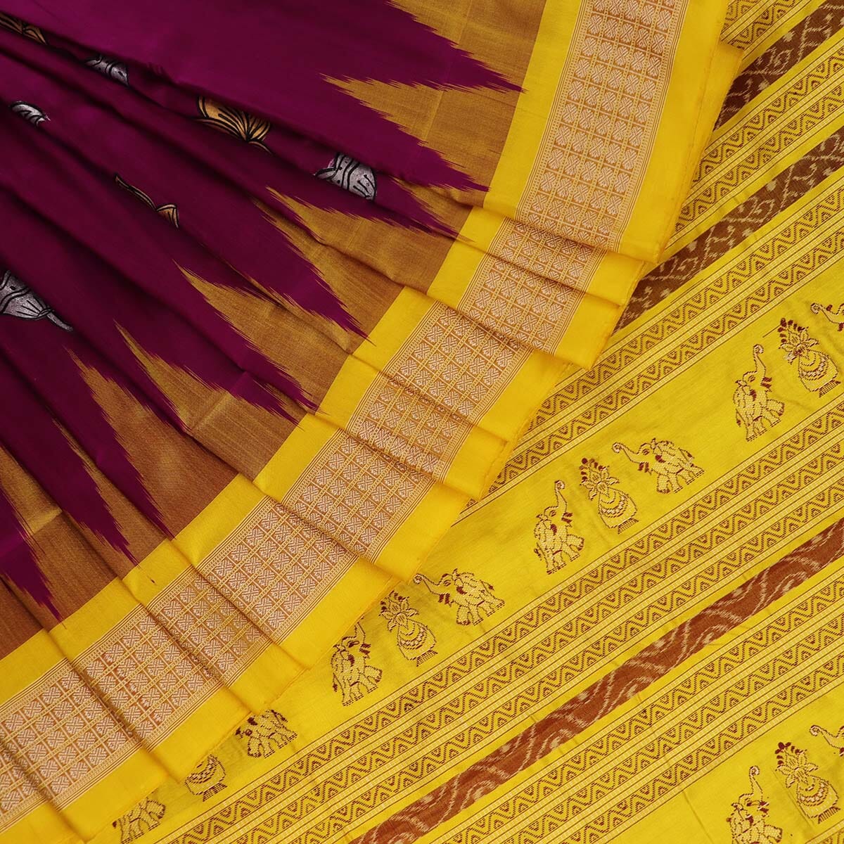 Priyadarshini Handloom - Pattachitra Silk Saree, Handloom Silk Saree, Hand-Painted Saree, Odisha Handloom, Indian Ethnic Wear, Women's Clothing.