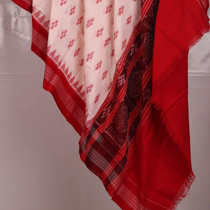 "A detailed image of the threadwork and design of a Sambalpuri Handloom Cotton Dupatta, showcasing the skillful craftsmanship of the local weavers."