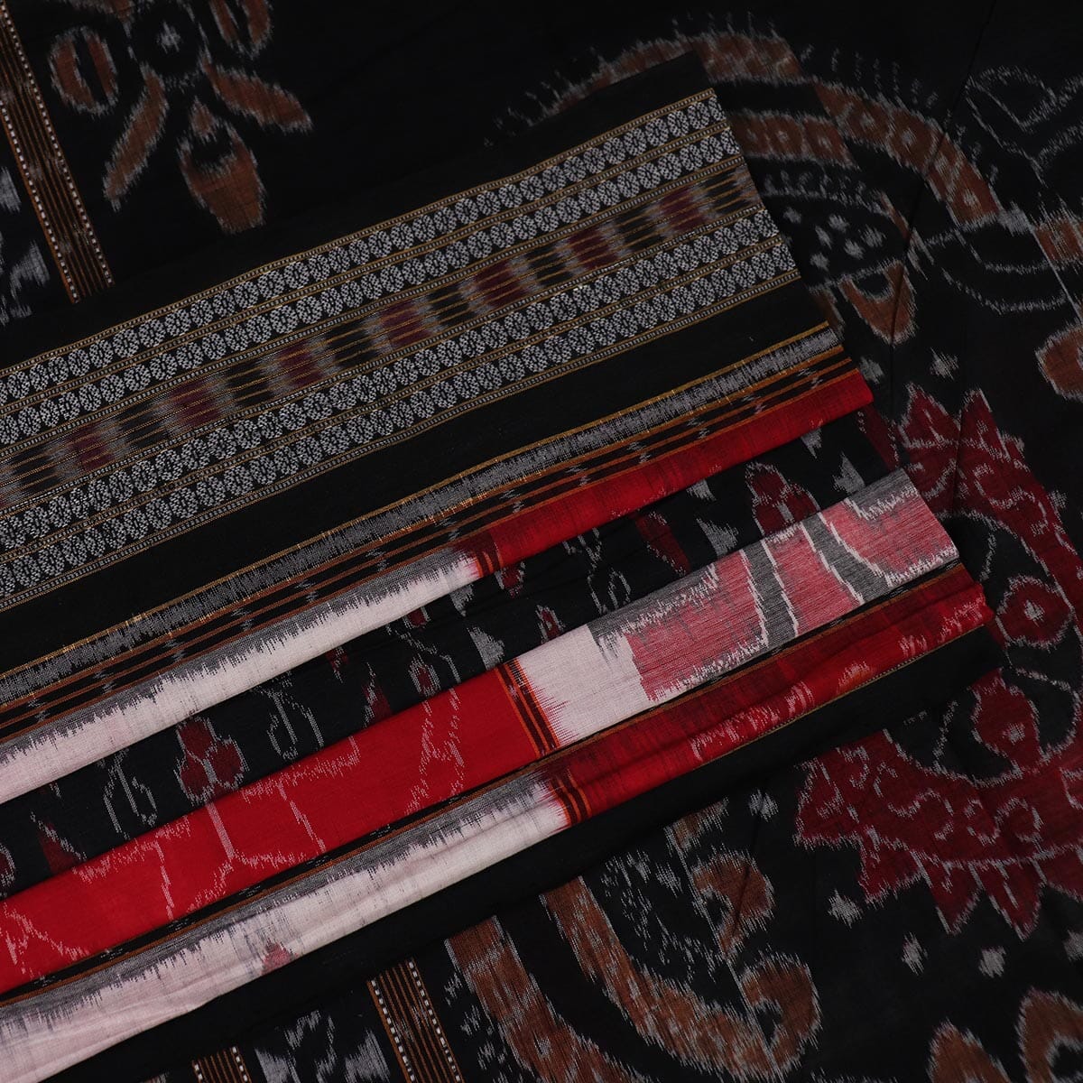 Handloom Sambalpuri Cotton Ikkat Saree Handloom Saree_Cotton Priyadarshini Handloom 