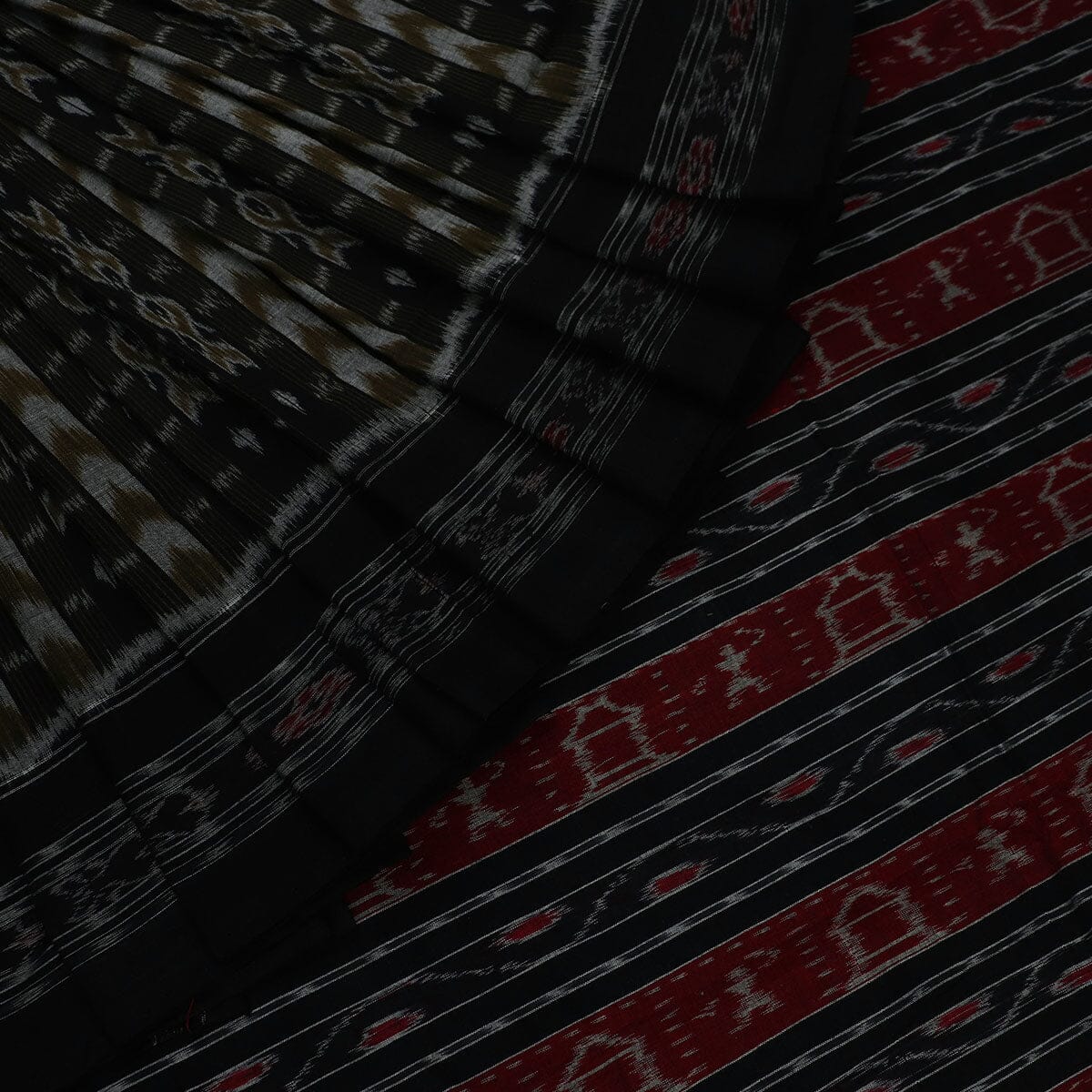 Handloom Sambalpuri Cotton Ikkat Saree Handloom Saree_Cotton Priyadarshini Handloom 