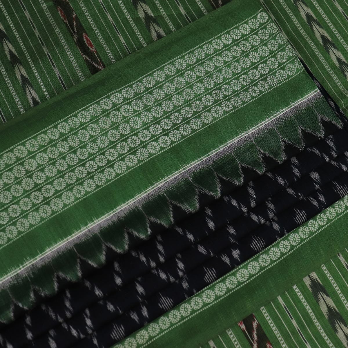 Handloom Sambalpuri Cotton Ikkat Saree Handloom Saree_Cotton Priyadarshini Handloom 
