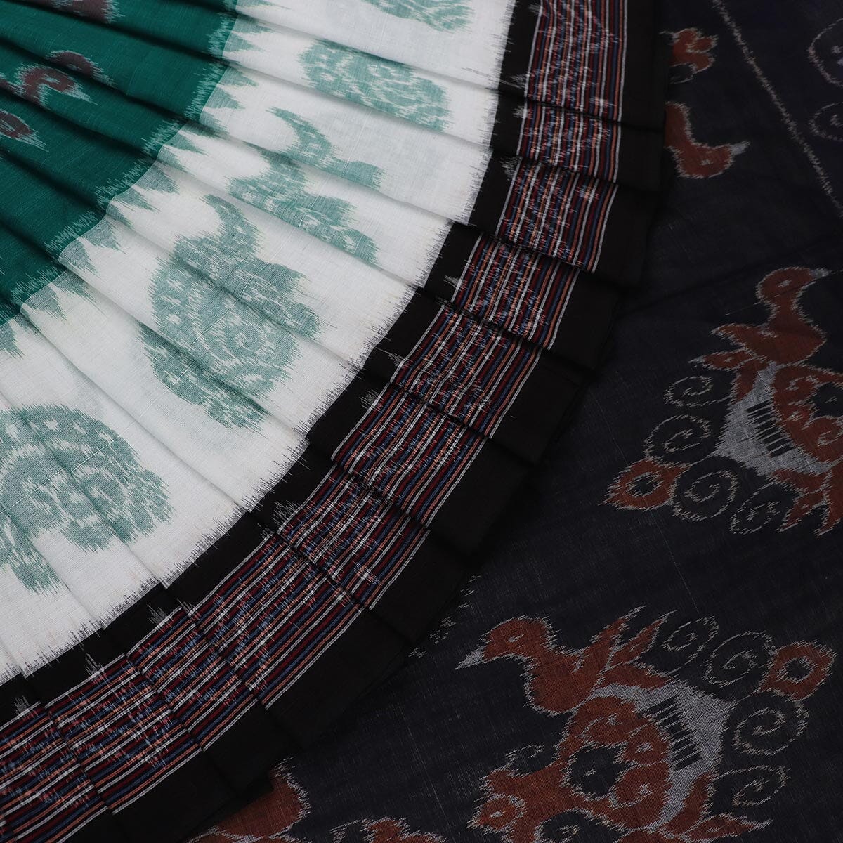 Handloom Sambalpuri Cotton Ikkat Saree Handloom Saree_Cotton Priyadarshini Handloom 