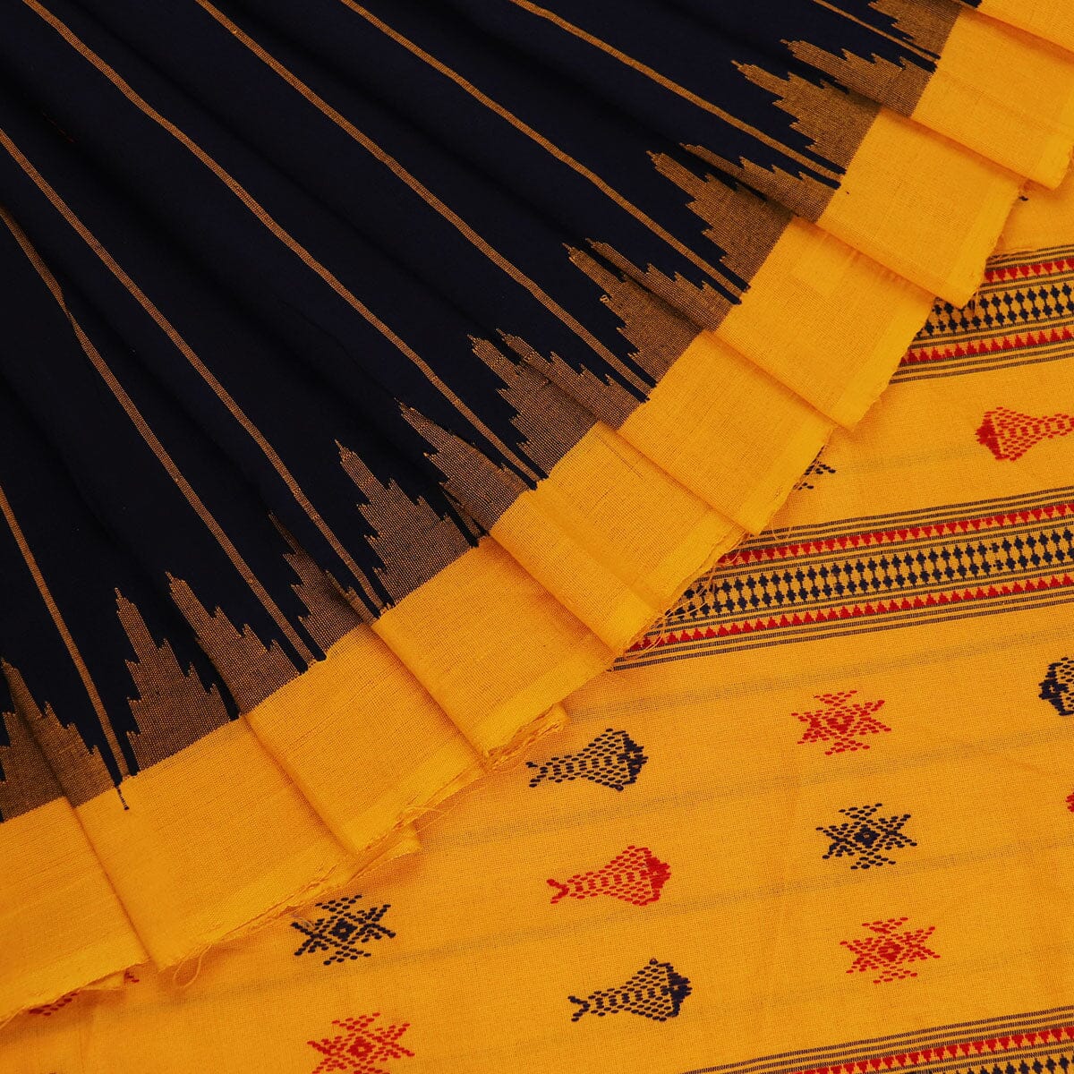 Handloom Sambalpuri Cotton Ikkat Saree Handloom Saree_Cotton Priyadarshini Handloom 