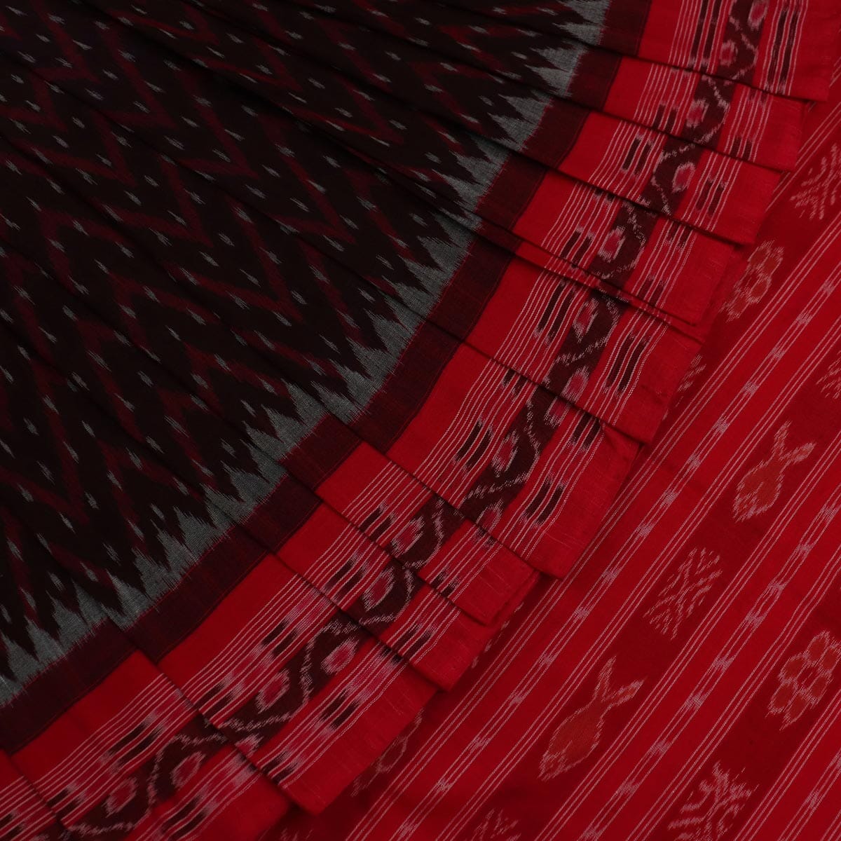 Handloom Sambalpuri Cotton Ikkat Saree Handloom Saree_Cotton Priyadarshini Handloom 