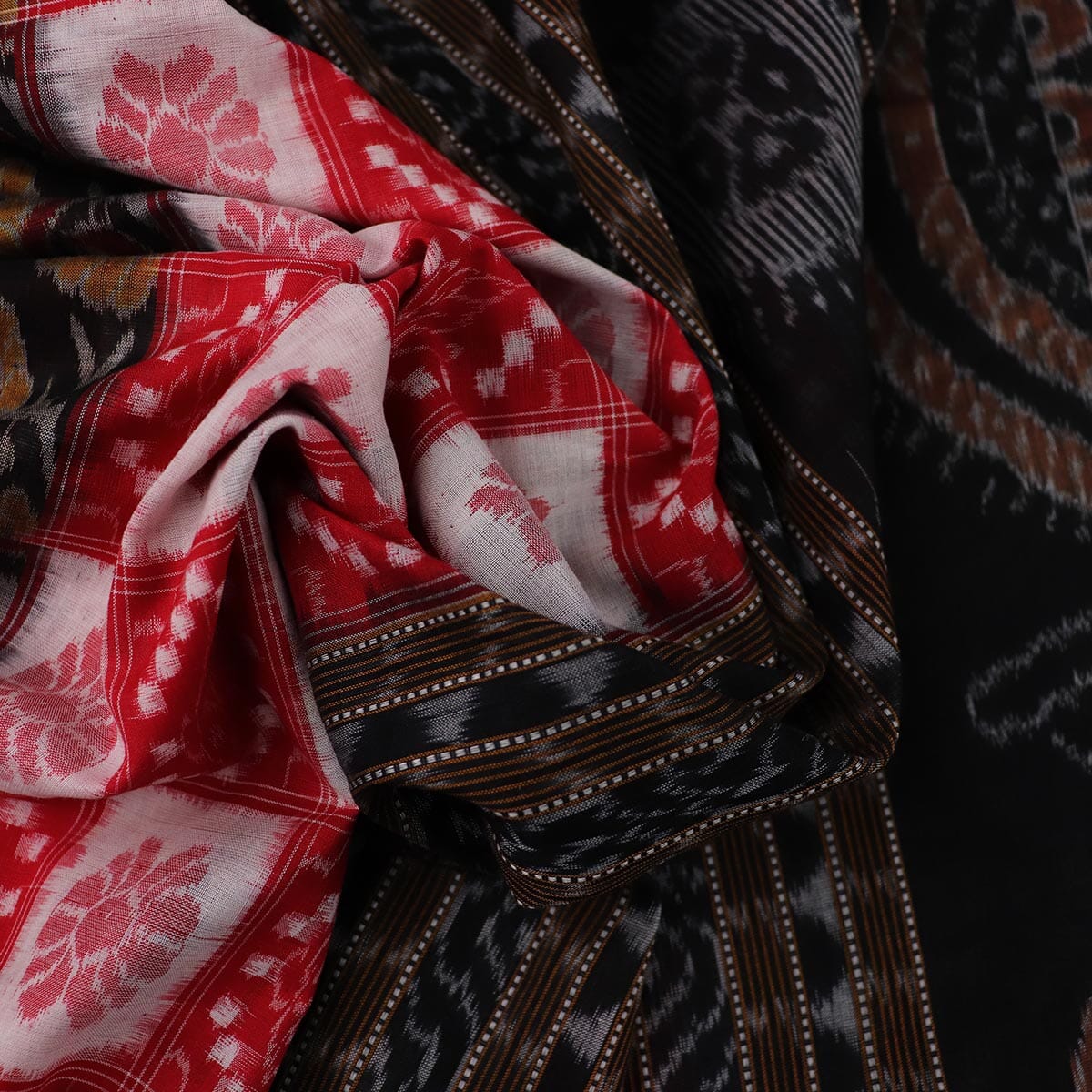 Handloom Sambalpuri Cotton Ikkat Saree Handloom Saree_Cotton Priyadarshini Handloom 
