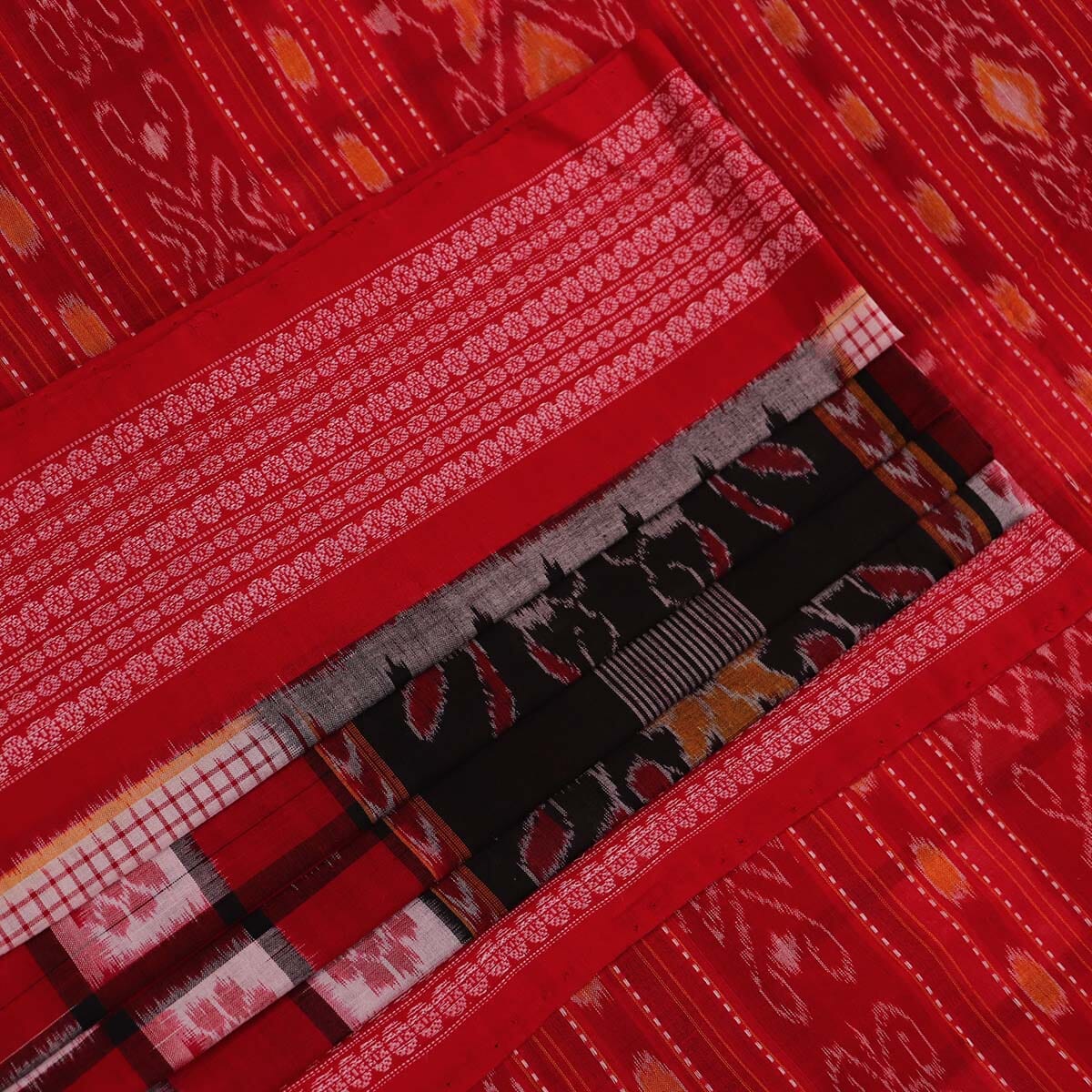 Handloom Sambalpuri Cotton Ikkat Saree Handloom Saree_Sambalpuri Cotton Priyadarshini Handloom 