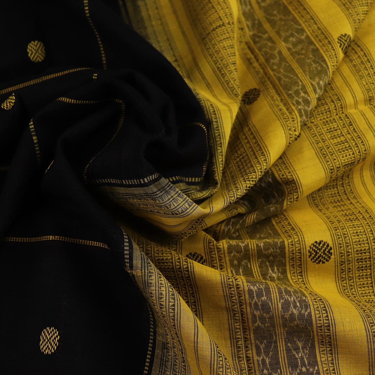 Handloom Sambalpuri Cotton Ikkat Saree Handloom Saree_Sambalpuri Cotton Priyadarshini Handloom 