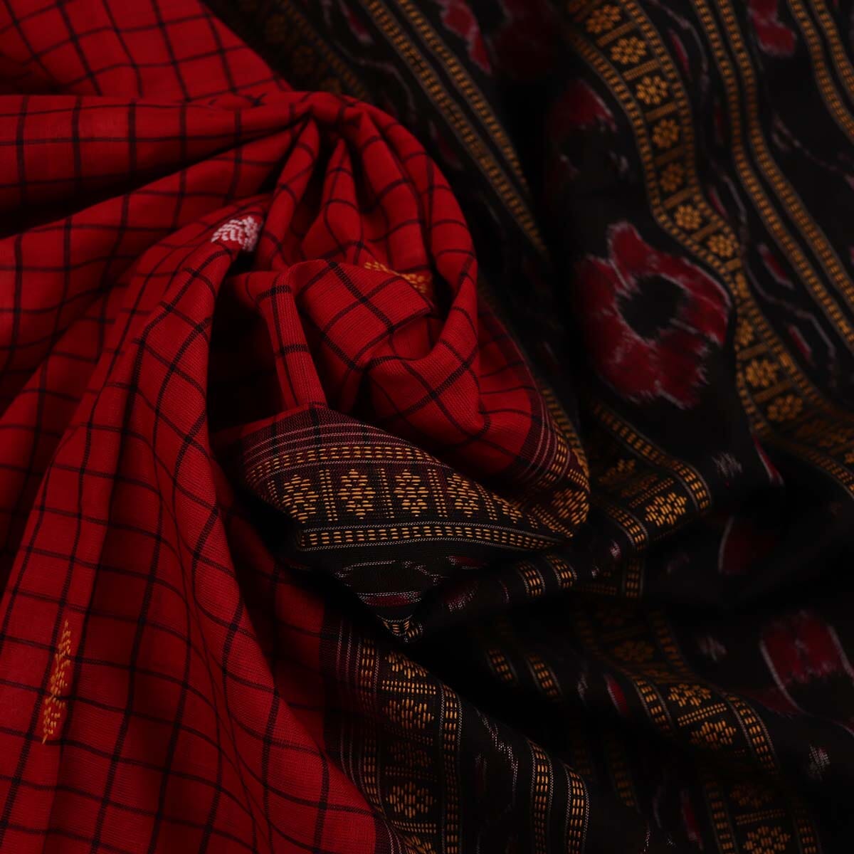 Handloom Sambalpuri Cotton Ikkat Saree Handloom Saree_Sambalpuri Cotton Priyadarshini Handloom 