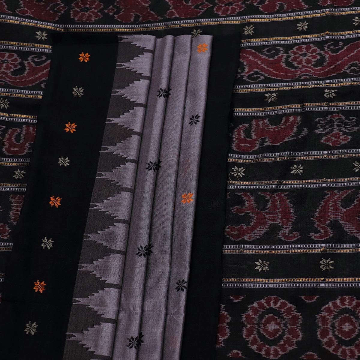 Handloom Sambalpuri Cotton Ikkat Saree Handloom Saree_Sambalpuri Cotton Priyadarshini Handloom 